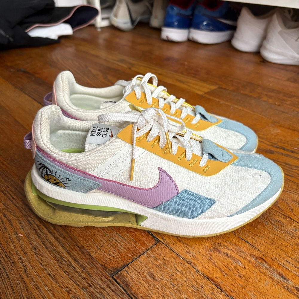 Nike Sun Club AirMaxes